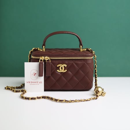 شنطة شانيل فانيتي - بمسكة علوية C106