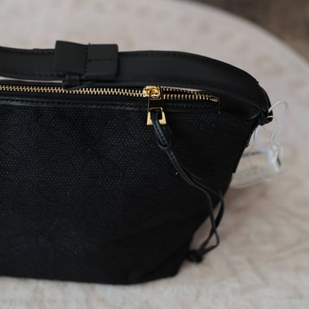 شنطة لويفي كيوب صغيرة L104