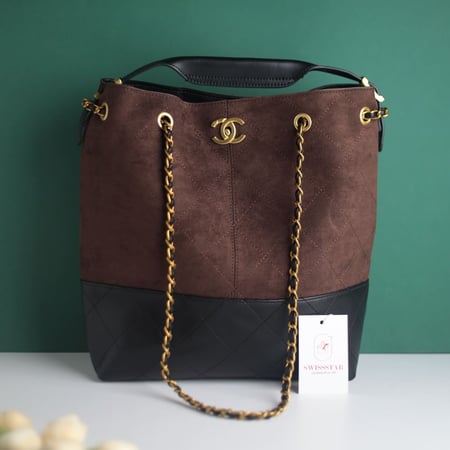 شنطة شانيل ماكسي هوبو c146