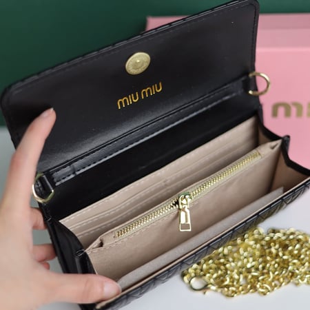 شنطة مياو مياو كروس MIU5