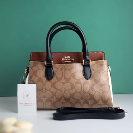 شنطة كوتش دارسي كارييل CO180