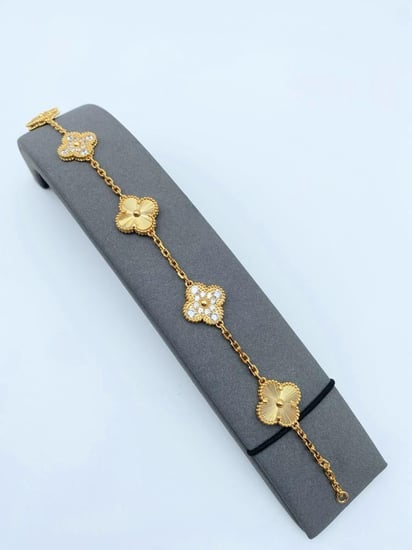 سوارة فان كليف عدة الوان - مستوحاة