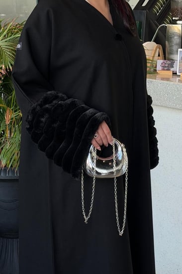 عباية فرو