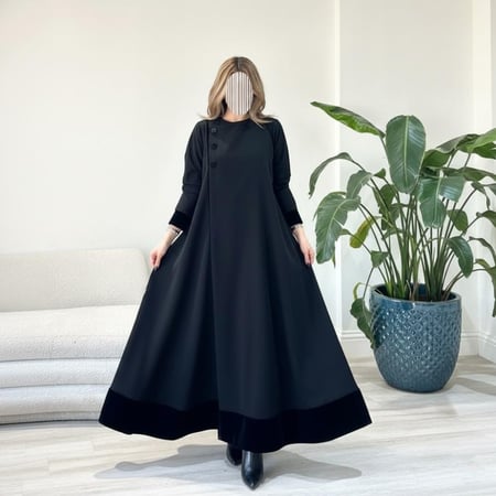 عباية كريب سيراميك فاحم مع تدخيلات مخمل من عامرية