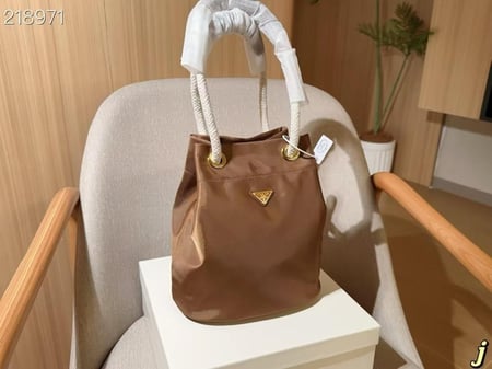 حقيبة توت باق برادا  L ماستر..