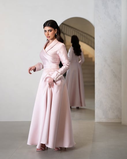 فساتين سهرة كم طويل