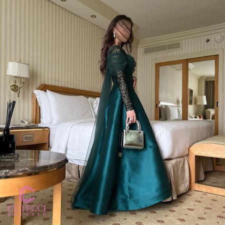 فستان سهرة أخضر ميكادو – 2025 | كيوتشي