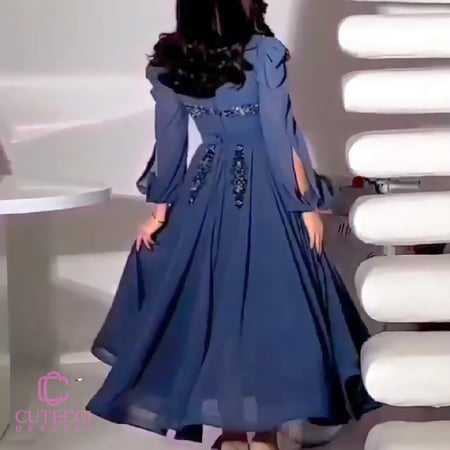 فستان سهرة كحلي ملكي مطرز تفته أنيق