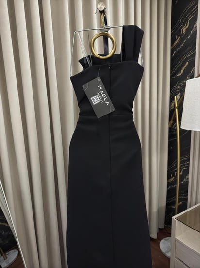 فستان نجلاء