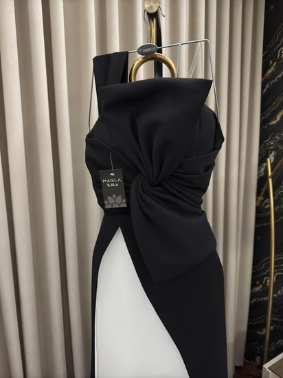 فستان نجلاء