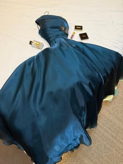 فستان نعومي