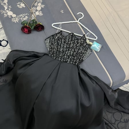 فستان سهره دبل كلوش بذيل جازار طايح