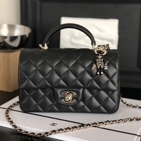 حقيبة يد شانيل