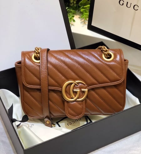 شنطة قوتشي صغيرة