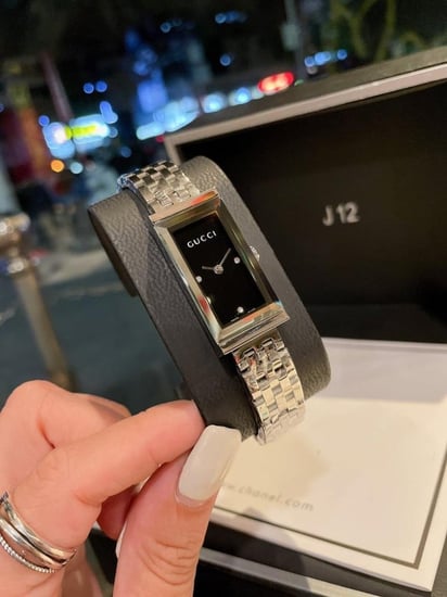 ساعات gucci نسائية