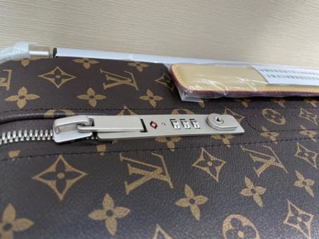 شنطة سفر لويس فيتون