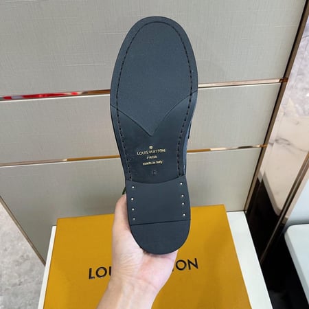 حذاء رجالي لويس فيتون ماستر