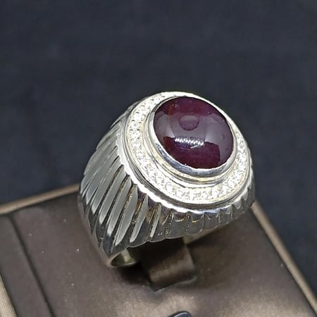 Garnet Star Ring
