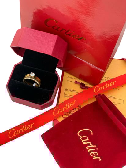 خاتم كارتير مع الملحقات