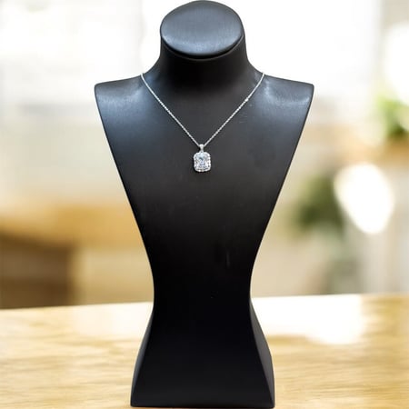 قلادة سواروفسكي