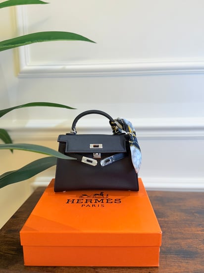 شنطة HERMES مع الملحقات