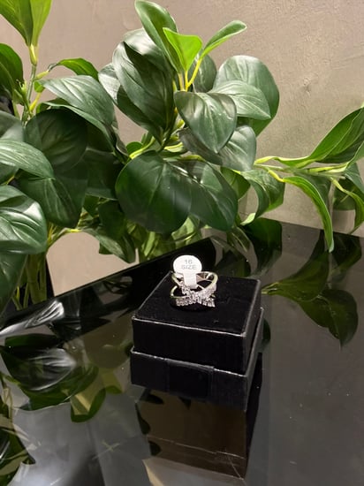 خاتم سواروفسكي