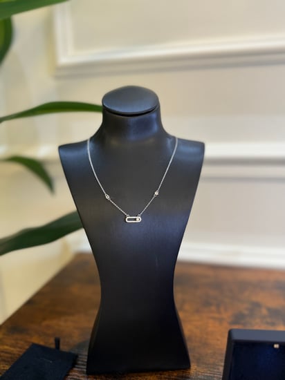 قلادة ميسيكا & علبة مضيئة