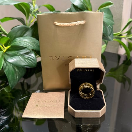 خاتم BVLGARI مع الملحقات