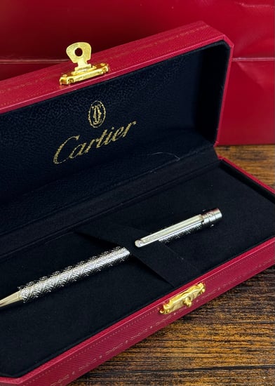 قلم كارتير مع الملحقات