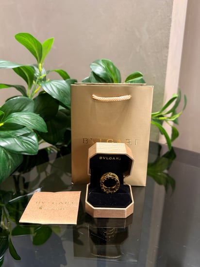 خاتم BVLGARI مع الملحقات