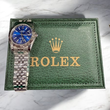 ساعة رولكس مع الملحقات