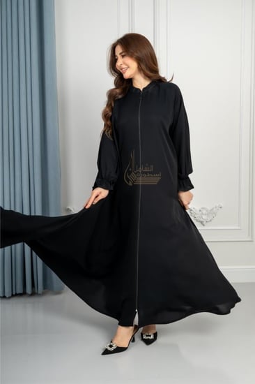 عباية كلوش سحاب ساده بمسكة على الكم راقيه