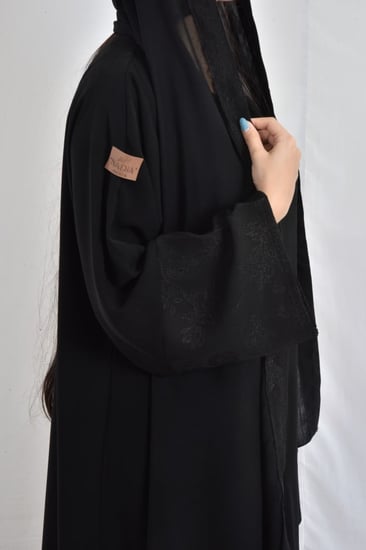 عباية سوداء كريب ملكي N3