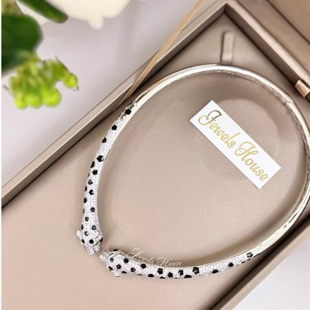 عقدبانثر  مطلي ومرصع بالألماس الصناعي