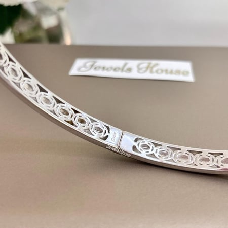 عقدبانثر  مطلي ومرصع بالألماس الصناعي