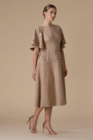 فستان بيج ميدي بأكمام كاب