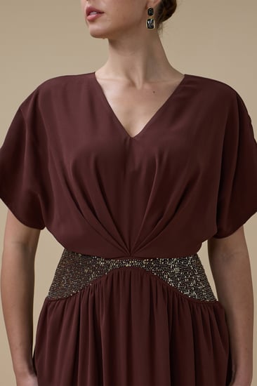 جلابية طويلة شيفون لون بني