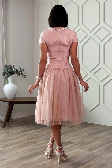 فستان ميدي بياقة مزينة بلؤلؤ لون وردي