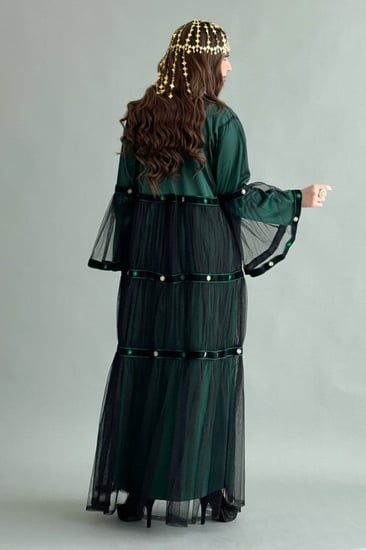 جلابيه تراثيه قطعتين مطرزه لون اخضر غامق