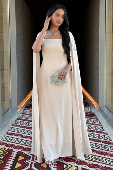 فستان ماكسي كيب مزين بالفصوص