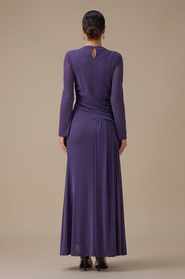 فستان طويل موف لامع بكسرات جانبية