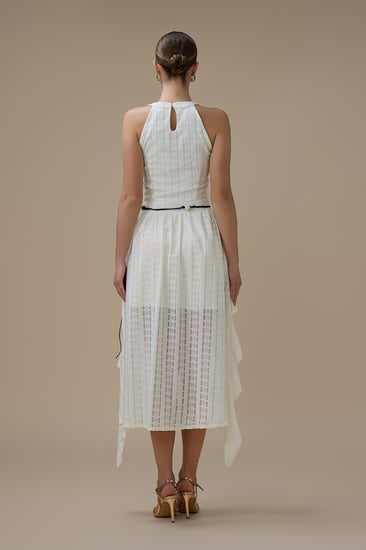 فستان سكري دانتيل ميدي بحمالات رقبة عالية وتنورة متدرجة