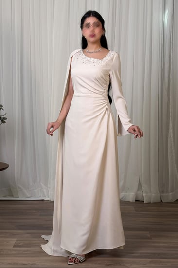 فستان ماكسي بوشاح كيب لون بيج