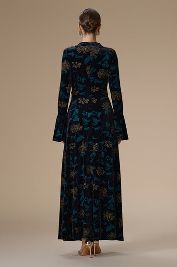 فستان اسود طويل مخمل بنقش زهري