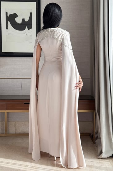 فستان ماكسي كيب مزين بالفصوص