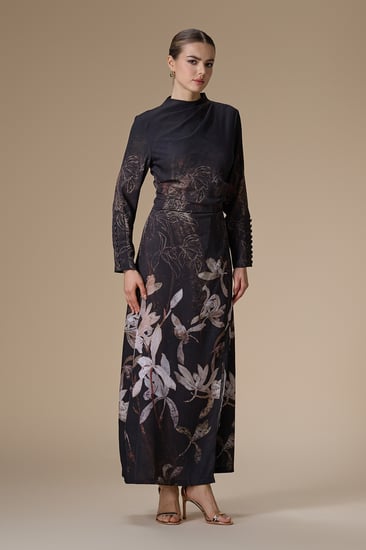 فستان بني طويل كريب