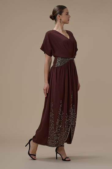 جلابية طويلة شيفون لون بني