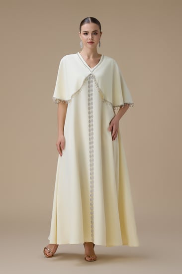 جلابية أنيقة أصفر فاتح بتطريز فضي