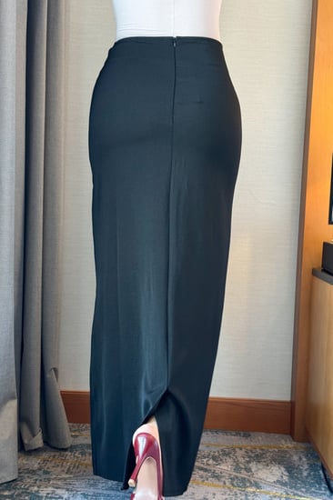 تنورة كلاسيكة طويلة لون اسود