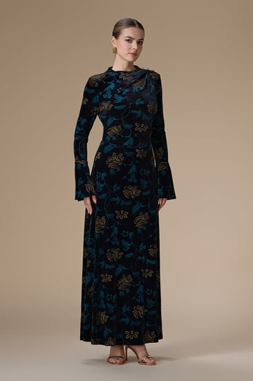 فستان اسود طويل مخمل بنقش زهري